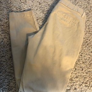 Women’s Old Navy skinny straight leg khaki pants
